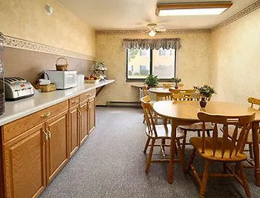 Super 8 By Wyndham Eau Claire Wi 